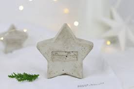 In der ersten sind die menschen aus ihrem engsten kreis. Diy Sterne Aus Beton Zu Weihnachten Schnell Und Einfach Selber Machen