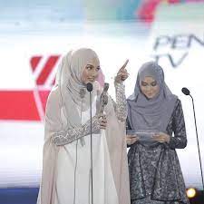 Popular star award), commonly known by the acronym abpbh, originally named as anugerah pelakon/penyanyi popular, is the first anugerah bintang popular telecast took place on the night of 1 december 1987 in dewan bunga raya, putra world trade centre. Keputusan Pemenang Anugerah Bintang Popular Abpbh 29 Cerita Budak Sepet