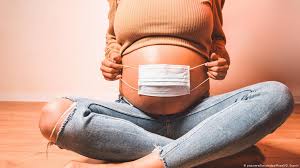 Para recibir la vacuna, se debe llenar el registro correspondiente en el sitio oficial del gobierno federal. Nuevo Estudio Advierte Sobre El Alto Riesgo Que Supone El Covid 19 Para Mujeres Embarazadas Coronavirus Dw 23 04 2021
