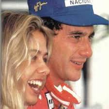 In the funeral videos you could see adriane near the coffin when the family were not there. Caminho Das Borboletas Livro Ayrton Senna E Adriane Galisteu Photos Facebook