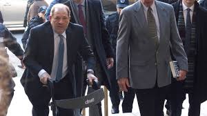 Das urteil gegen harvey weinstein ist gefallen: Harvey Weinstein Muss Fur 23 Jahre In Haft Ein Exorbitant Hartes Urteil Stern De