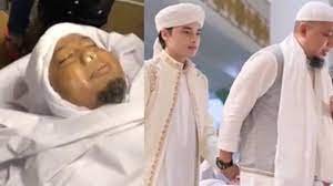 Ustaz arifin ilham is an actor, known for suami yang menangis (2019). Jenazah Ustaz Arifin Ilham Tampak Tersenyum Dan Damai Putranya Selamat Bertemu Dengan Allah Warta Kota