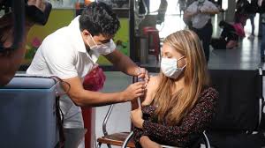 Jornada de vacunación se realizará en el Malecón 2000. En terminales  terrestres de Guayaquil y Durán también hay puntos de inoculación -