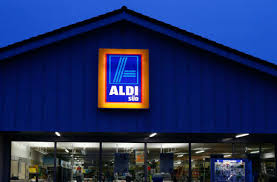 Aldi S Holiday Themed Brioche Are What We Re All Craving