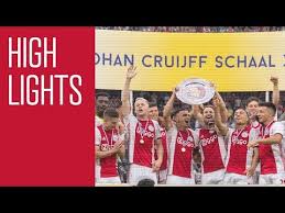 The stadium's new logo was revealed on 25 april 2018, the birthday of johan cruyff. Students Com