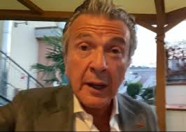 L'appello di Pupo: "A fine partita dei viola vorrei ascoltare..."