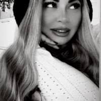 Julia Panzer Email & Phone Number