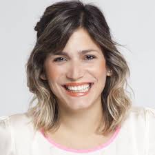 Muy Viajera by Meme Castro...