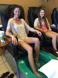 Andrea Elson's Feet << wikiFeet