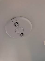 On the underside of the detectors red light flashing constantly during alarm means that it is the unit that initiated the alarm siren. This Thing In My Dorm Commons It Blinks Green On The Left And Red On The Right And I Ve Been Trying To Figure Out What It S Purpose Is For A Week Now