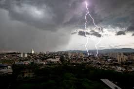 May 30, 2021 · uma chuva de granizo foi registrada no bairro recanto quarto centenário, em jundiaí, no interior de são paulo, na tarde deste domingo (30). A Previsao E De Chuva No Fim De Semana Em Jundiai Noticias
