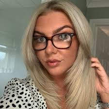 Lauren Kennedy (@KennedyxLauren)