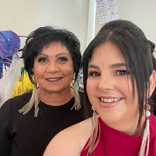 Colleen Tighe Johnson (@colleen_buluuymirrii) • Instagram photos and videos