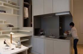 Un Studio De 27m2 Optimise Grace A Un Bloc Multifonction Multifonction Appartement Bordelais Mini Cuisine