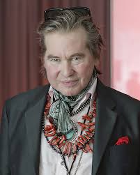 FedEx Reveals the Mystery of the Cast Away Package In the iconic 2000 film  Cast Away, Tom Hanks' character, Chuck Noland, becomes stranded