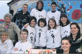 Dead Clowns paint 'Something Bubbly' at former Boys' Club