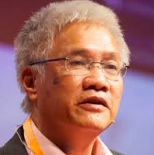 Real Teams' Use Channels, Not Chat