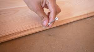 Maybe you would like to learn more about one of these? Pose De Parquet Massif Visse Comme Un Pingouin Dans Le Desert