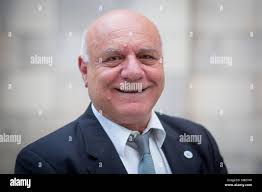 24 May 2018, Germany, Stuttgart: Baden-Wuerttemberg's Interior Minister  Thomas Strobl (l) of the Christian Democratic Union (CDU), Barbara Traub,  spokesperson of the region's Israelite Religious Community (IRG), IRG  Chairman Rami Suliman (2.r)