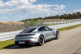 2020 porsche taycan turbo s. Fahrbericht Porsche Taycan Der Einzige Seiner Art