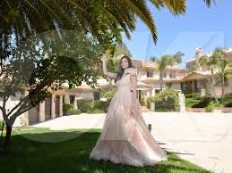 Gheorghe gheorghiu are de mai bine de trei ani o iubită cu 25 de ani mai tânără ca el. Gheorghe Gheorghiu Si Anca Å£urcasiu O FrumoasÄƒ Poveste De Dragoste In Anii 90 Era DiferenÅ£Äƒ De 16 Ani Intre Ei