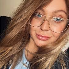 Mary Brogden's Instagram, Twitter & Facebook