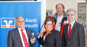Eine starke bank für eine starke region. Unterstutzung Der Vr Bank Bayreuth Bei Digitalfunk Ausstattung Brk Kreisverband Bayreuth