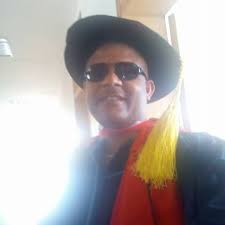 Criticism of politician's foreign degrees and consultancy