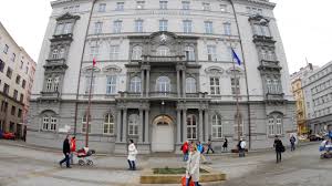 (2) nejvyšší správní soud sleduje a vyhodnocuje pravomocná rozhodnutí soudů ve správním soudnictví a na jejich základě v zájmu jednotného rozhodování soudů přijímá stanoviska k. Uroky Misto Pokuty Spravni Soudy Nestihaji Hospodarske Noviny Ihned Cz