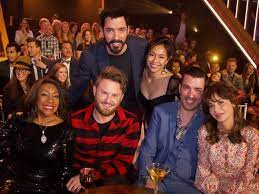 Apr 20, 2021 · a recent instagram post by the property brothers' jonathan scott prompted theories he had photoshopped himself into a photo with girlfriend zooey deschanel. Zooey Deschanel And Jonathan Scott S Relationship Timeline