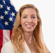 If wealth is what you're after, look to an unconventional source for tips: T Minus 10 Lisa Rich Dylan Taylor
