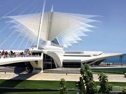 Calatrava S Soaring Pavilion Spreads Its Wings To Create Shade Inhabitat Green Design Innovation Architecture Milwaukee Art Museum Futuristic Architecture