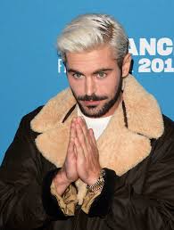 And he's bringing the platinum dye job mainstream. Pin On Celebrity Status
