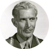 Family relationship of Samuel Elam Almy and Alan Napier via Edmund Fitzalan