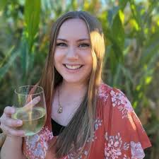 Amanda Harn's Instagram, Twitter & Facebook