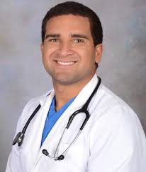 LatinxSpotlight ✨ Dr. Carlos Ortiz is a current first-year oncology  resident at Iowa State University College of Veterinary Medicine. Dr. Ortiz  was born and raised in Ponce, Puerto Rico 🇵🇷 and got