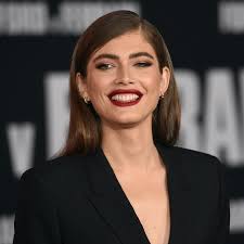 Jun 17, 2021 · called the vs collective, the new platform will include women such as olympic soccer champion megan rapinoe, actress priyanka chopra jonas, transgender model valentina sampaio and body advocate. Valentina Sampaio Is The First Transgender Model For Sports Illustrated The New York Times