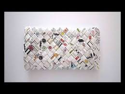 Paper Woven Wallet With Zipper Http Www Youtube Com Watch V R5vzfg5co38 Videos Http Www Youtube Com Us Paper Beads Tutorial Woven Paper Upcycle Paper