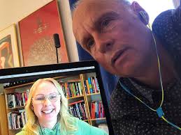 Dagens coronaselfie tillsammans med motivationsforskaren Karin Weman  Josefsson. Min första poddintervju online! Vi pratade om hur motivation  till motion fungerar, varför Sverige har gjort rätt och alla andra har fel  i hanteringen