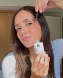 Nosso Sérum já é o queridinho em todo o Brasil! ☕️✨ E por aí, você já  testou também? Marca a gente nos stories 🩵