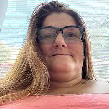 Shannon Strain's Instagram, Twitter & Facebook