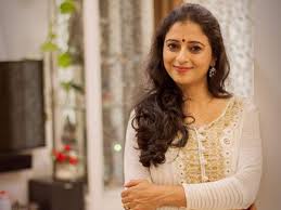 Reena Kapoor Reena Kapoor To Be Back On Small Screen With Clutter Breaking Show Times Of India Not known does reena kapoor drink alcohol?: reena kapoor to be back on small screen