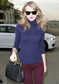 Last year, for instance, taylor. Taylor Swift Dons Dark Glasses And Jeans To Jet Out Of La After Grammys Daily Mail Online