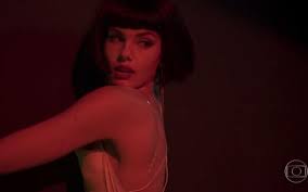 Verdades Secretas 2: Escrava sexual, Angel é amarrada e mordida por novo  Alex · Notícias da TV