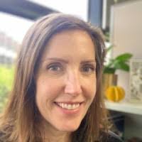 Elisa Van's Instagram, Twitter & Facebook