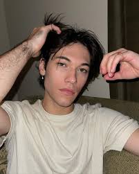 nikolas young :p (@nikolasefyoung) • Instagram photos and videos