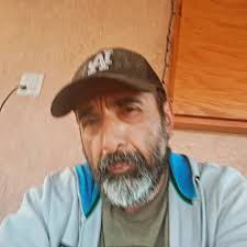 Hi. My name is Stacy, I live near you. Will you accept me as your friend?  💚📍