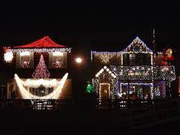 Making hot chocolate and watching the light show with the radio filling the car with music is easily one of my new favorite christmas traditions! How To Make Your Christmas Lights Flash To Music Christmas Lights To Music Christmas Lights Outdoor Christmas