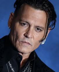 Er ist der sohn der kellnerin betty sue palmer und des ingenieurs john. Johnny Depp Trennungsschlacht Geht Mit Fetter Klage In Neue Runde