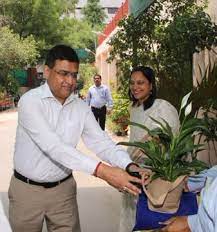 Consequent upon appointment of shri rakesh asthana, ips (gj:84), director general, bsf, as commissioner of police, delhi, the competent. Ips Officer Rakesh Asthana Takes Charge As Ncb Dg National Business Mirror